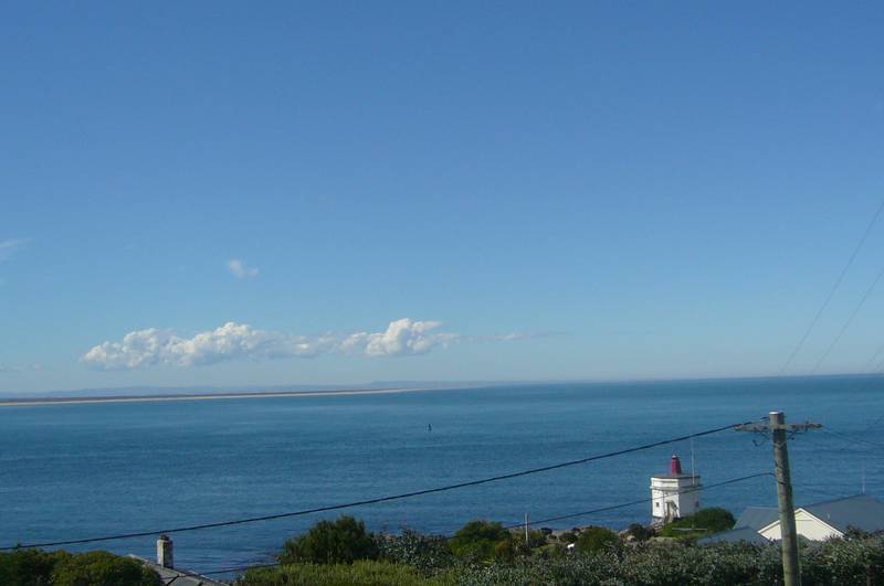 SOUTHERN SEA VIEWS Picture 1