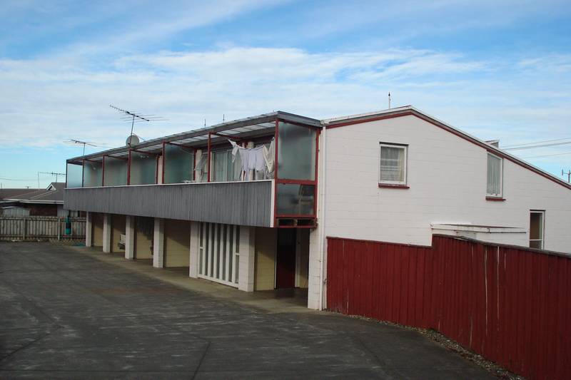 CASH FLOW POSITIVE Picture 1