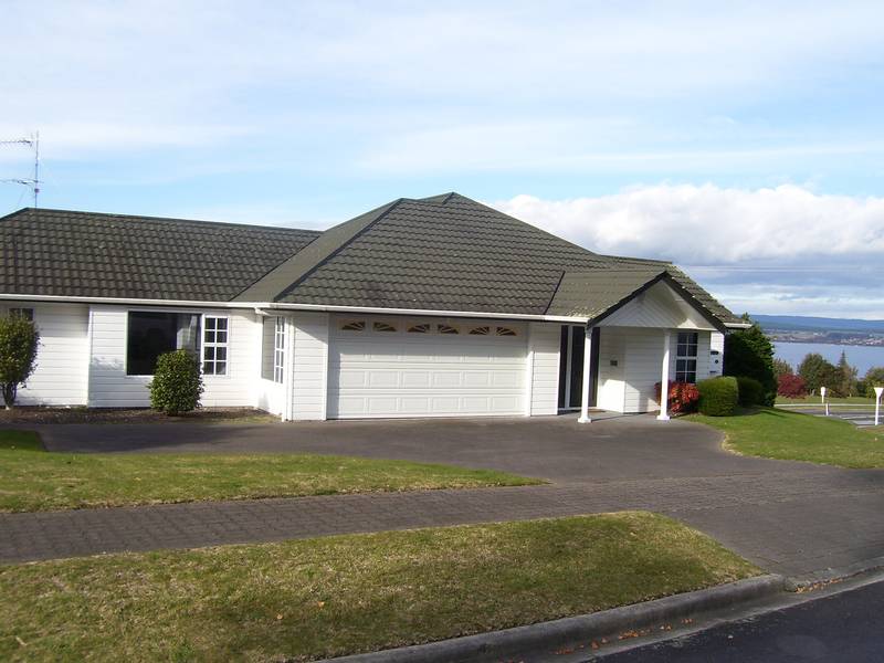 Acacia Bay Picture 1