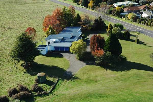 MORTGAGEE SALE - TAUPO, HUKA FALLS Picture 3