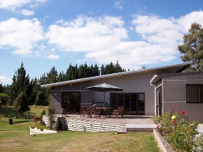 BONSHAW PARK - LAKE TAUPO Picture