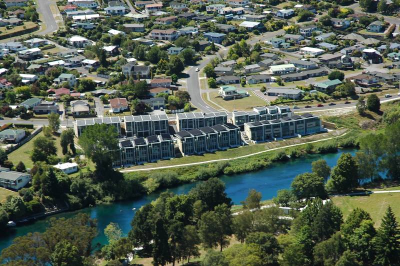 WATERMARK APARTMENTS - LAKE TAUPO Picture 1