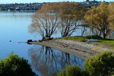 LAKESIDE - THREE MILE BAY - LAKE TAUPO Picture
