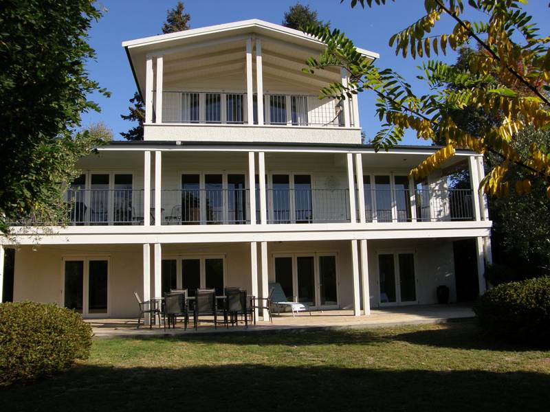 RAINBOW POINT Picture 1