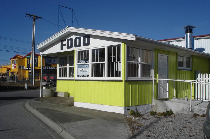 NEW BUSINESS OPPORTUNITY - LAKE TAUPO Picture 1