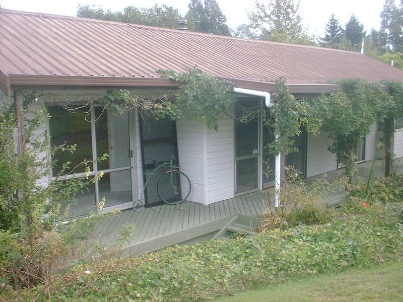 WHAKAIPO BAY - LAKE TAUPO Picture 2
