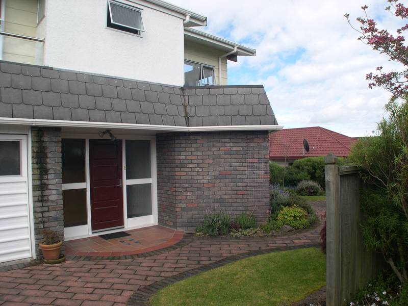 TAUPO CENTRAL Picture 2