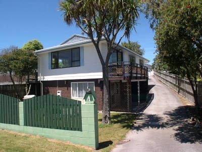 TAUPO CENTRAL Picture TAUPO CENTRAL Picture