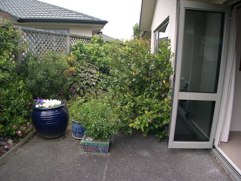 LAKERIDGE - RANGATIRA PARK Picture 3