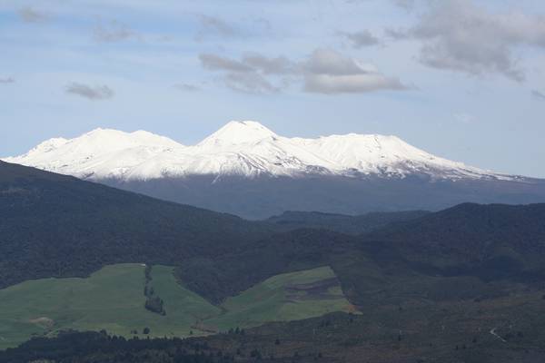 Southern Lake Taupo Picture 3