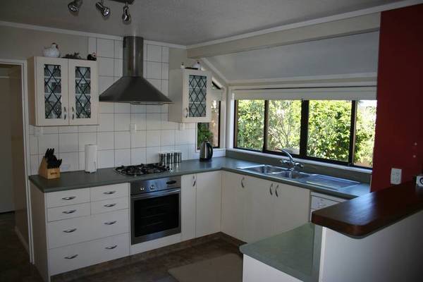 Taupo Central Picture 2