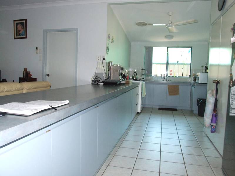 Solid Corporate Tenant! Picture 2