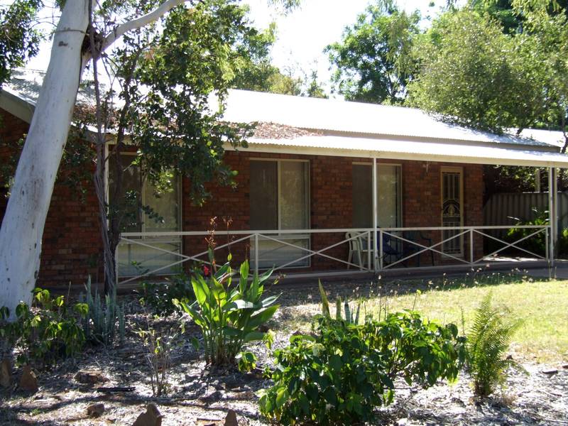 UNDER OFFER! Picture 1