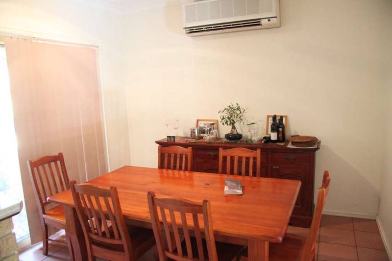 INVESTORS DREAM!!! Picture 3