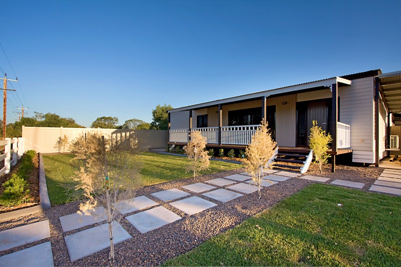 2 bed 2 bath PLUS OFFICE! Brand new & Stylish! Picture 1