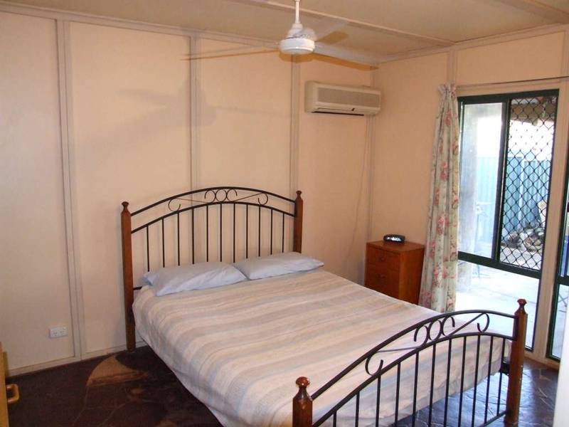 21 Grevillea Avenue Picture 2