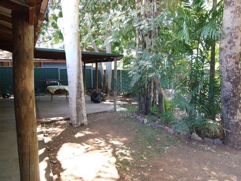 21 Grevillea Avenue Picture 1