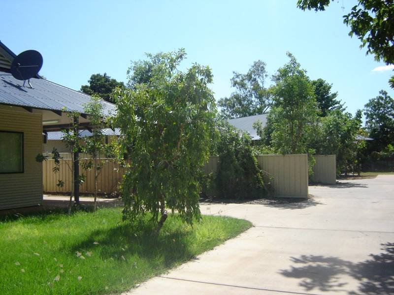 Modern unit in Hidden Valley Picture 2