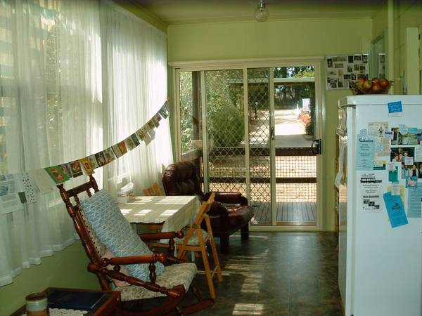 BARGAIN IN EAGLE POINT Picture 3