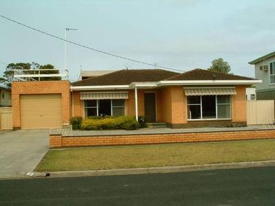 CLOSE TO LAKE KING & BOAT RAMP Picture