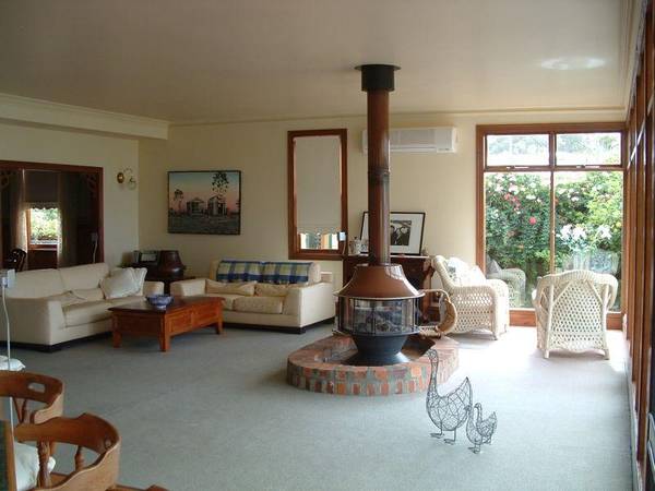 EXPERIENCE THE MAGIC OF THE LAKES Picture 3