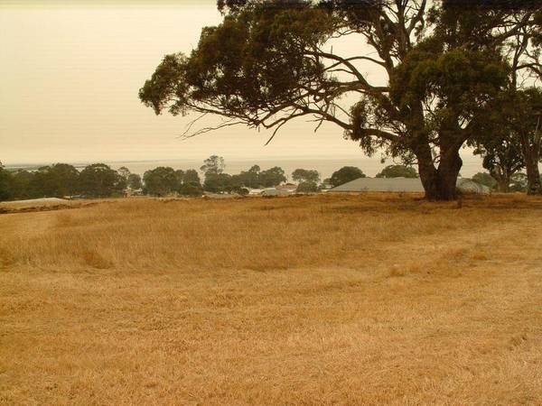 FANTASTIC VIEW BLOCK WITH POTENTIAL Picture 3