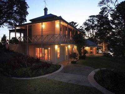 PRESTIGIOUS EAST COAST LIVING ON THE GIPPSLAND LAKES Picture PRESTIGIOUS EAST COAST LIVING ON THE GIPPSLAND LAKES Picture