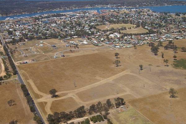 SOAK IT UP AT "LAKE PENINSULA" Picture 2