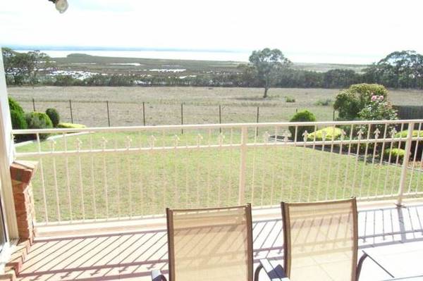 QUALITY IN A SPECTACULAR LOCATION Picture 1