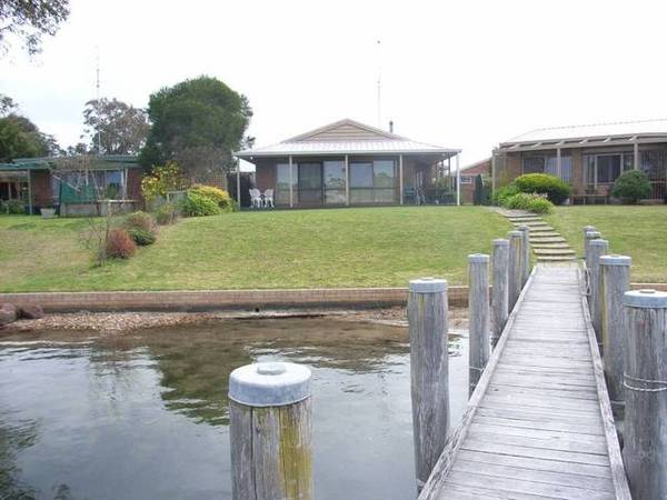 AFFORDABLE WATERFRONT HOME Picture 3