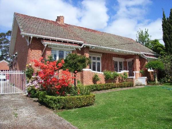 17 Bent Street Picture 1