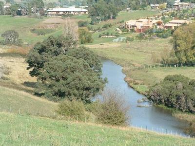 ACREAGE WITH BACKWATER ACCESS Picture