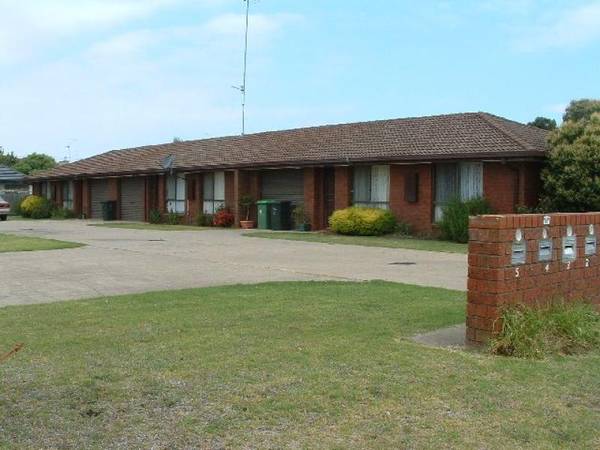 IDEAL OWN YOUR OWN UNIT OR SOUND RENTAL INVESTMENT Picture 1