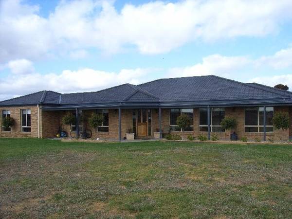 JONES BAY VIEWS Picture 1