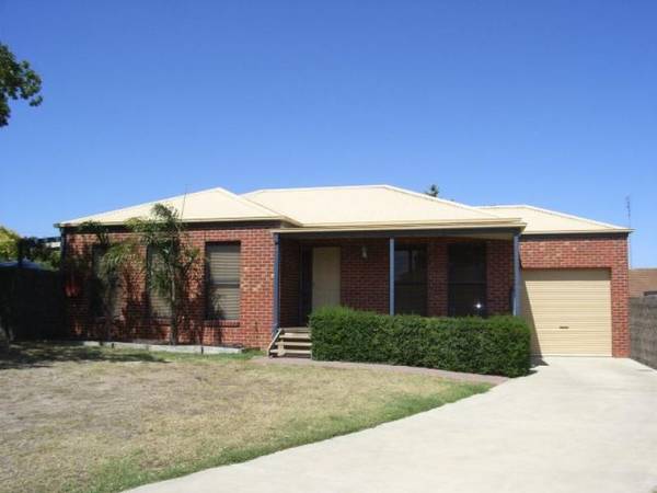 MODERN EXECUTIVE LIVING Picture 1