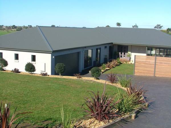 SIMPLY THE BEST Picture 1