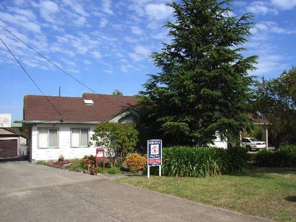 VIEWS OVER THE MITCHELL RIVER FLATS Picture 1