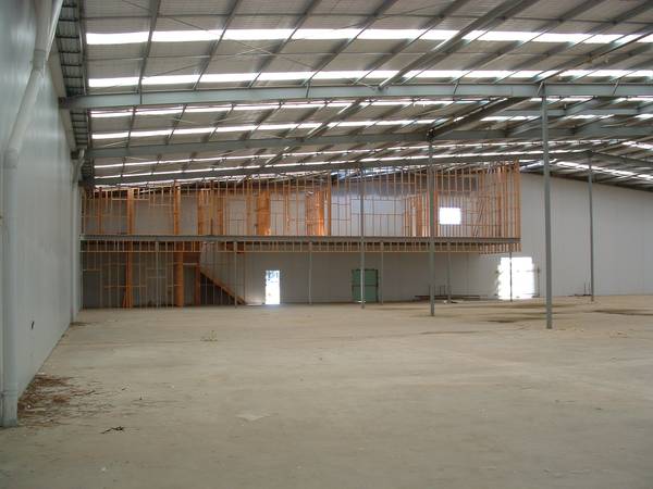 Bulky Goods Warehouse Picture 2