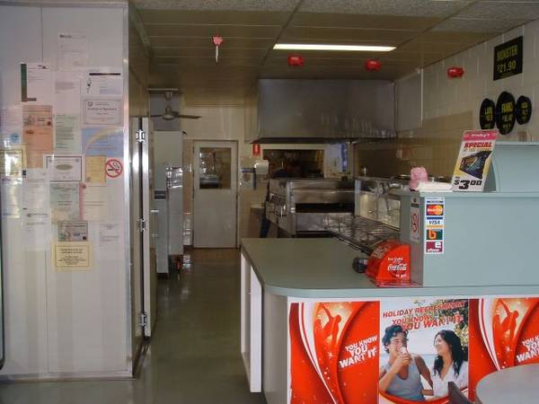 Established Pizza and Rib Bar Picture 3