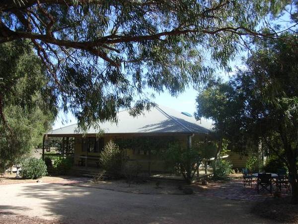 COUNTRY SERENITY Picture 2