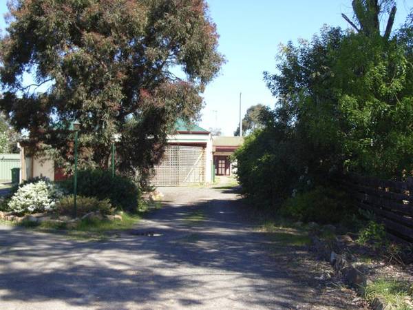 2 PROPERTIES ON ONE BLOCK! Picture 2