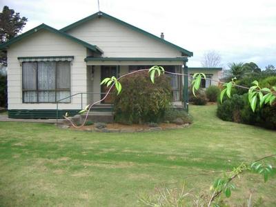 FAMRLET WITH GORGEOUS RURAL VIEWS Picture