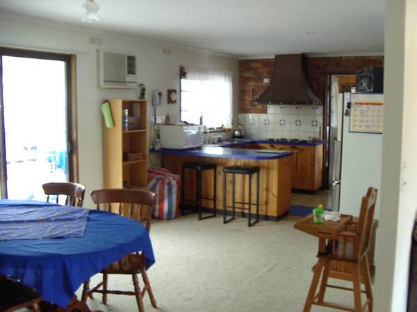 GREAT FAMILY HOME Picture 3