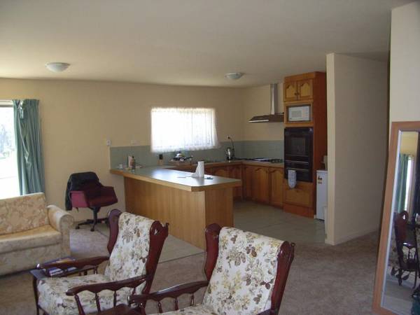 MODERN TRANQUILITY! Picture 2