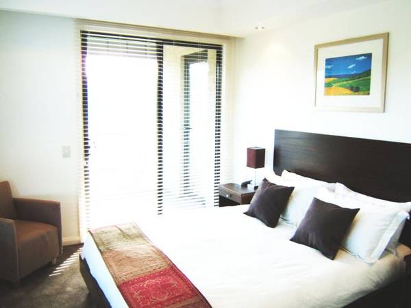 The Esplanade Waterfront Resort- Apartment 1.09 Picture 1