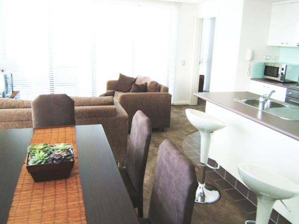 The Esplanade Waterfront Resort- Apartment 1.20 Picture 3