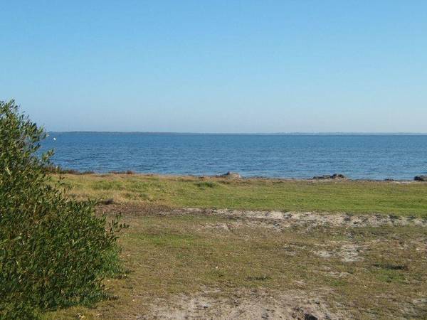 A PERFECT LOCATION TO GET AWAY! Picture 2