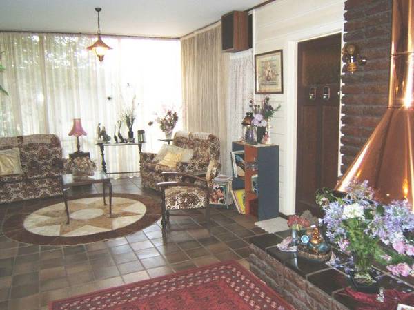 BE MY GUEST Picture 2