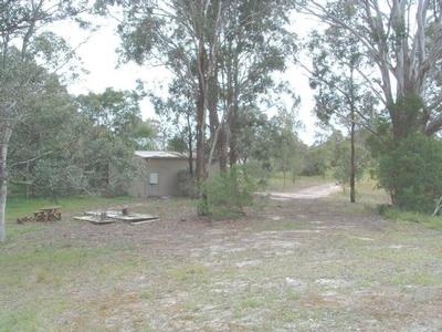 BUILDING BLOCK WITH PRIVATE JETTY BERTH Picture