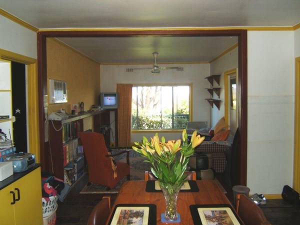 CALLING ALL INVESTORS & FIRST HOME BUYERS Picture 3